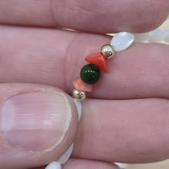 Jade Beads Coral Chips Mother of Pearl Rice Beads 18" Beaded Necklace - Picture 13 of 15